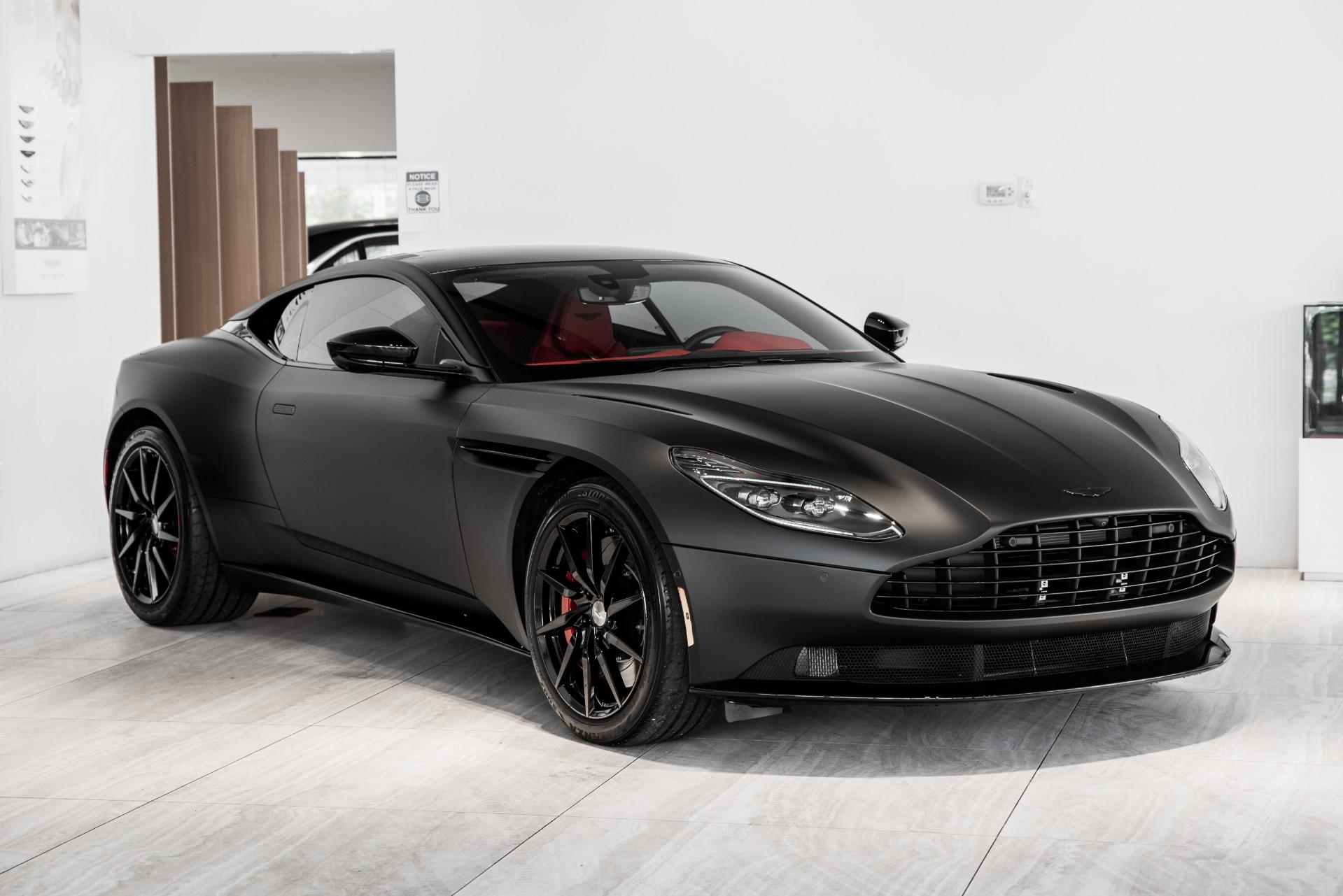 Aston Martin DB11